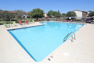 Auburn Heights Apartments