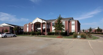 Links of Madison County Apartments
