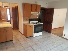 9 Gilmore St Everett MA Apartments