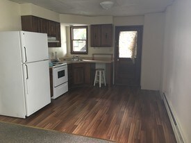 1812 Green Ridge St Dunmore PA Apartments