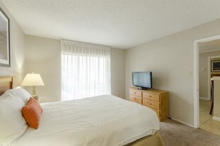 Navona at Live Oak Apartments