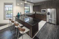 Building Photo - 525 Avalon Park Apartments in Orlando, Florida