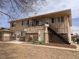 4203 Forrest Hill Rd Apartments