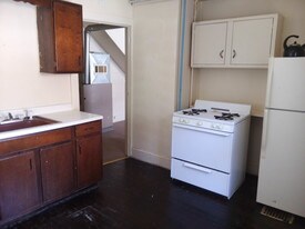 219 Cleveland Ave Endicott NY Apartments