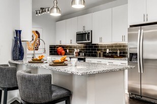 Westview at Lincoln Station Apartments