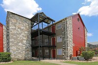 Building Photo - Villa de Oro Apartments in San Antonio, Texas