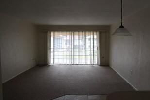 2802 Maiden Ln Sarasota FL Apartments