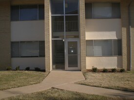 146 Clarkson Rd Ellisville MO Apartments
