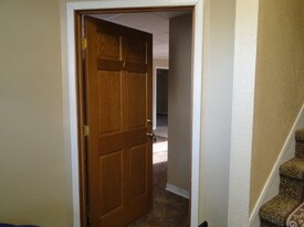 213 4th St S Apartments