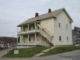118 Van Buren St Evans City PA Apartments