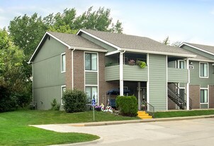 Country Hill Apartments