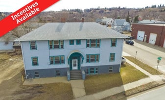 1002 Burdick Expy Apartments