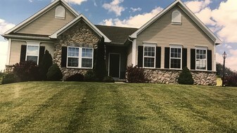 5070 W Ridge Run Canandaigua NY Apartments