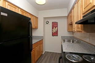 Brookwood at Ridge Apartments