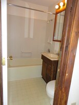 31 Elm St Apartments