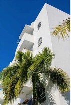 3051 SW 27th Ave Apartments