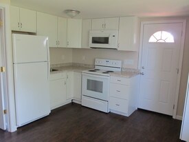 223 Center St Princeton WV Apartments