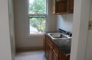71 Randolph Ave Meriden CT Apartments