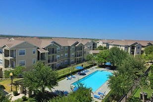Saddle Ridge Apartments