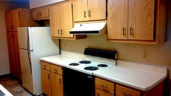 1031 Meadows Dr Dickinson ND Apartments