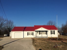 614 N Commercial St Crocker MO