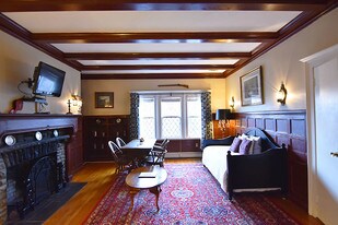 240 Commonwealth Avenue Apartments