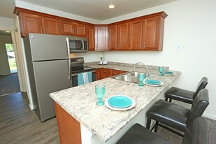 Hampton House Villas Apartments